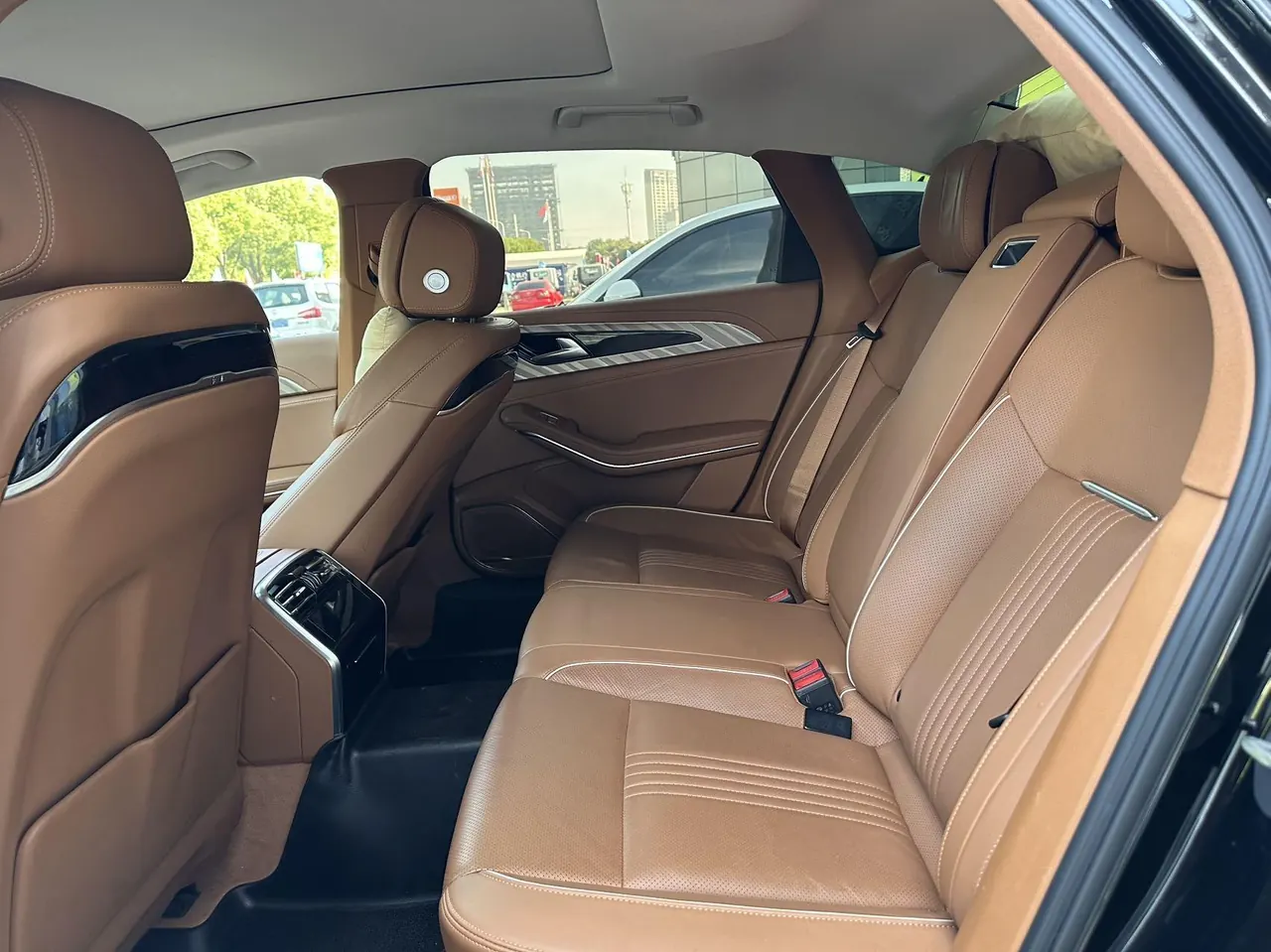 HongQi 2020 H9 48V 2.0T Zhilian Flag Edition Automatic Gear 5