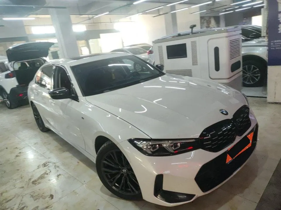 BMW 3 Series 2024 325Li 2.0T M Sports Obsidian Night Suit Automatic Gear 2
