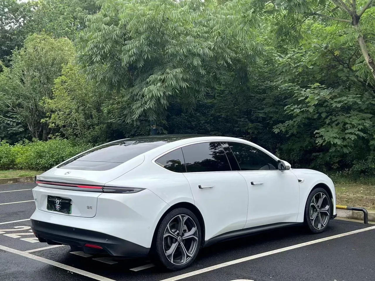 NIO 2024 ET5 75kWh automatic gear 6