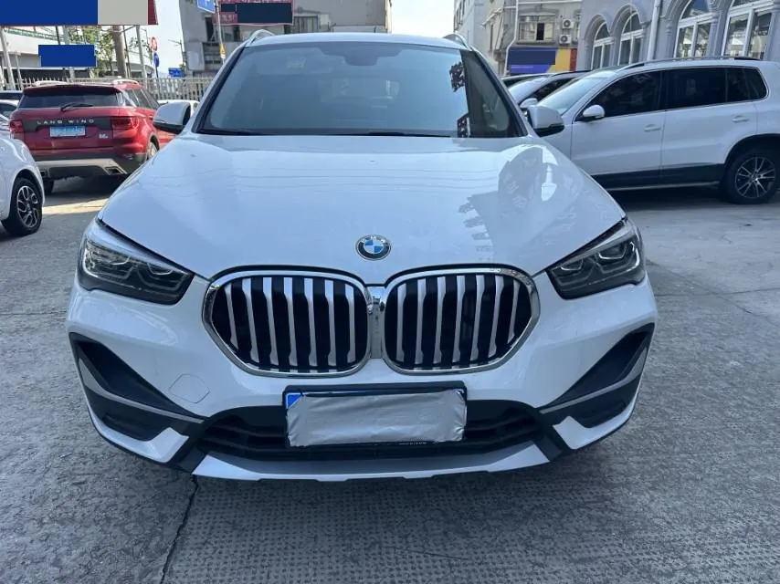 BMW 2020 X1 sDrive20Li 1.5T exclusive automatic gear 2