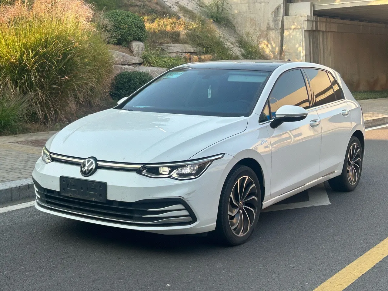 Open image lightbox: Volkswagen 2024 Golf 8 PRO 1.4TSI 280TSI 50 Year Legendary Automatic