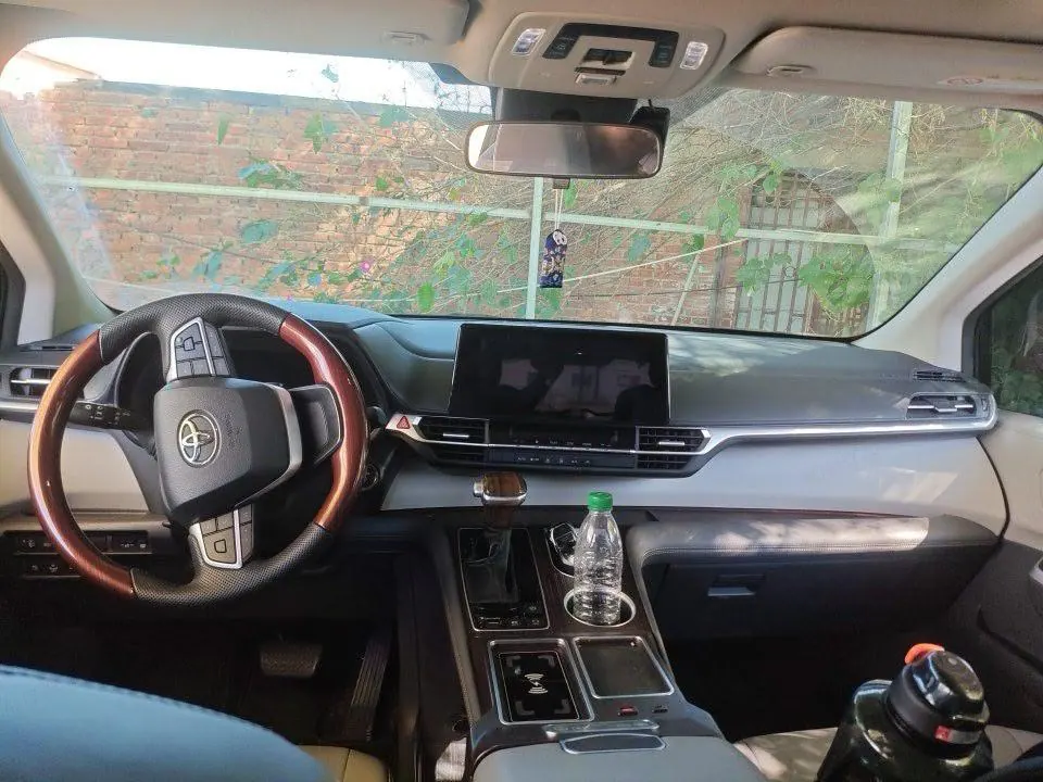 Toyota 2024 Grevia HYBRID 2.5 Stepless Comfort Edition Automatic Transmission 7
