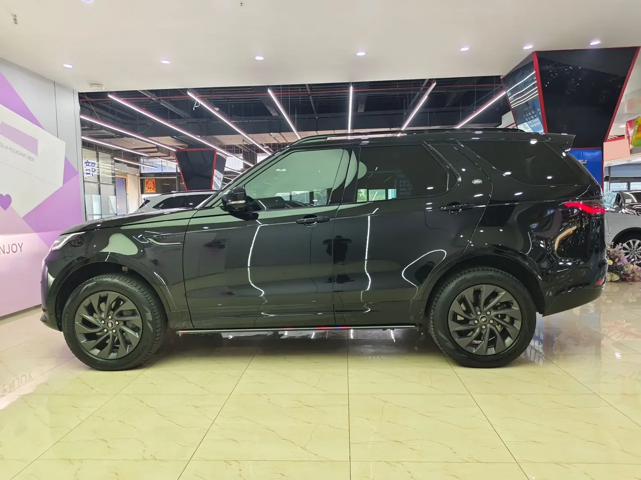Land Rover found (imported) 2023 found 5 48V 3.0T 360PS R-Dynamic S (modified) automatic gear 8