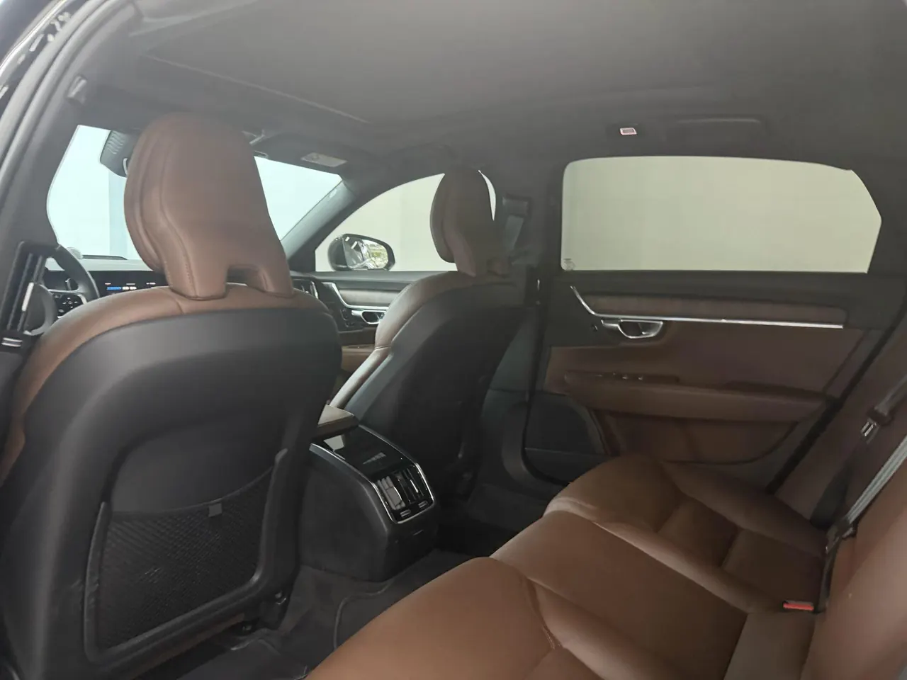 Volvo 2025 S90 48V 2.0T B5 Zhiyuan Deluxe Edition Automatic Gear 5