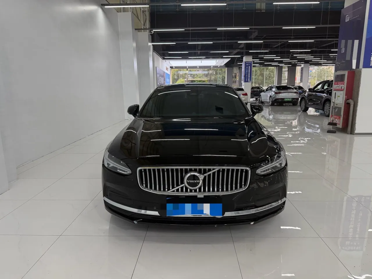 Volvo 2025 S90 48V 2.0T B5 Zhiyuan Deluxe Edition Automatic Gear 6
