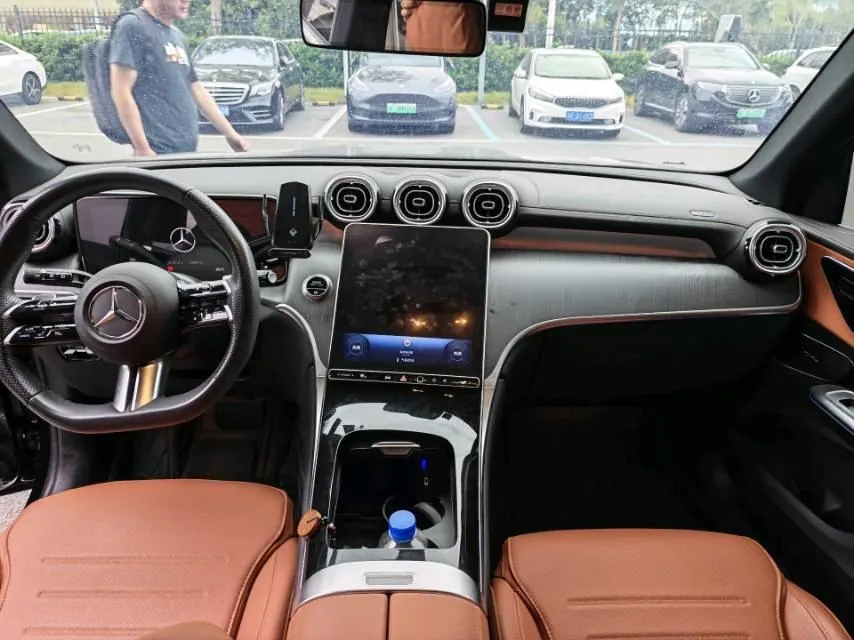 Mercedes Benz 2024 GLC 260 L 4MATIC 48V 2.0T Luxury 5-seat Automatic Gear 3