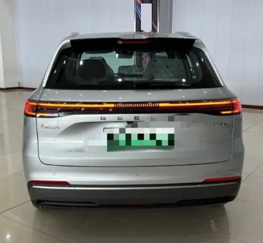 Geely Galaxy 2026 Starship 7 EM-i 1.5 135km Smart Navigation Edition Automatic Gear 2