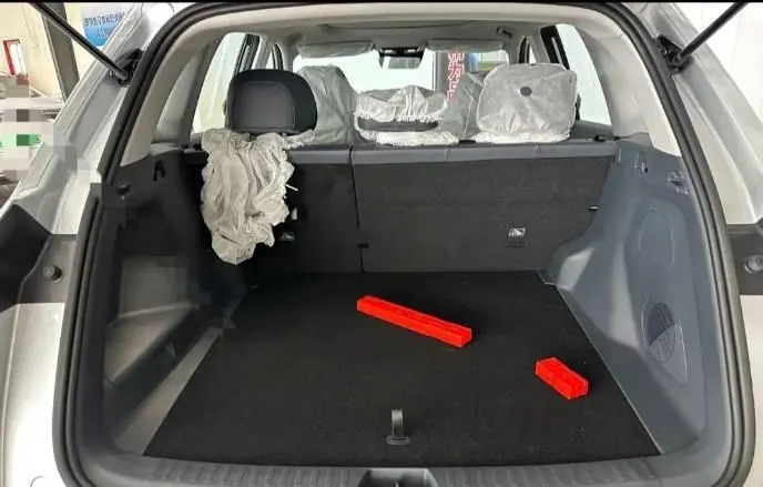 Geely Galaxy 2026 Starship 7 EM-i 1.5 135km Smart Navigation Edition Automatic Gear 3