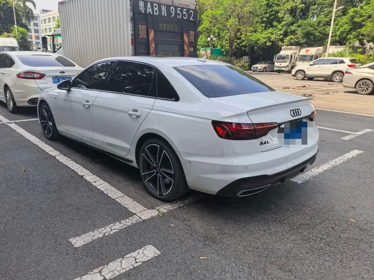Audi 2024 A4L 2.0TFSI 45TFSI Quattro Selected Dynamic Automatic 5