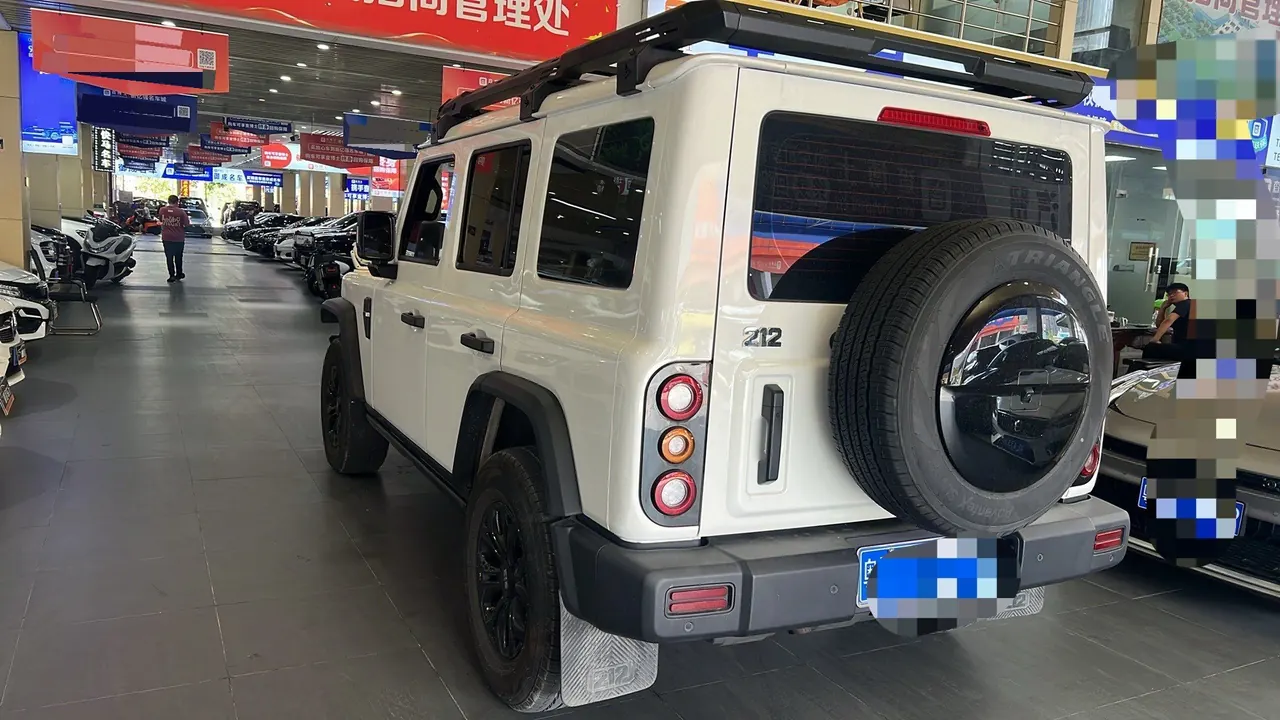212 2024 T01 2.0T Explorer Automatic 4