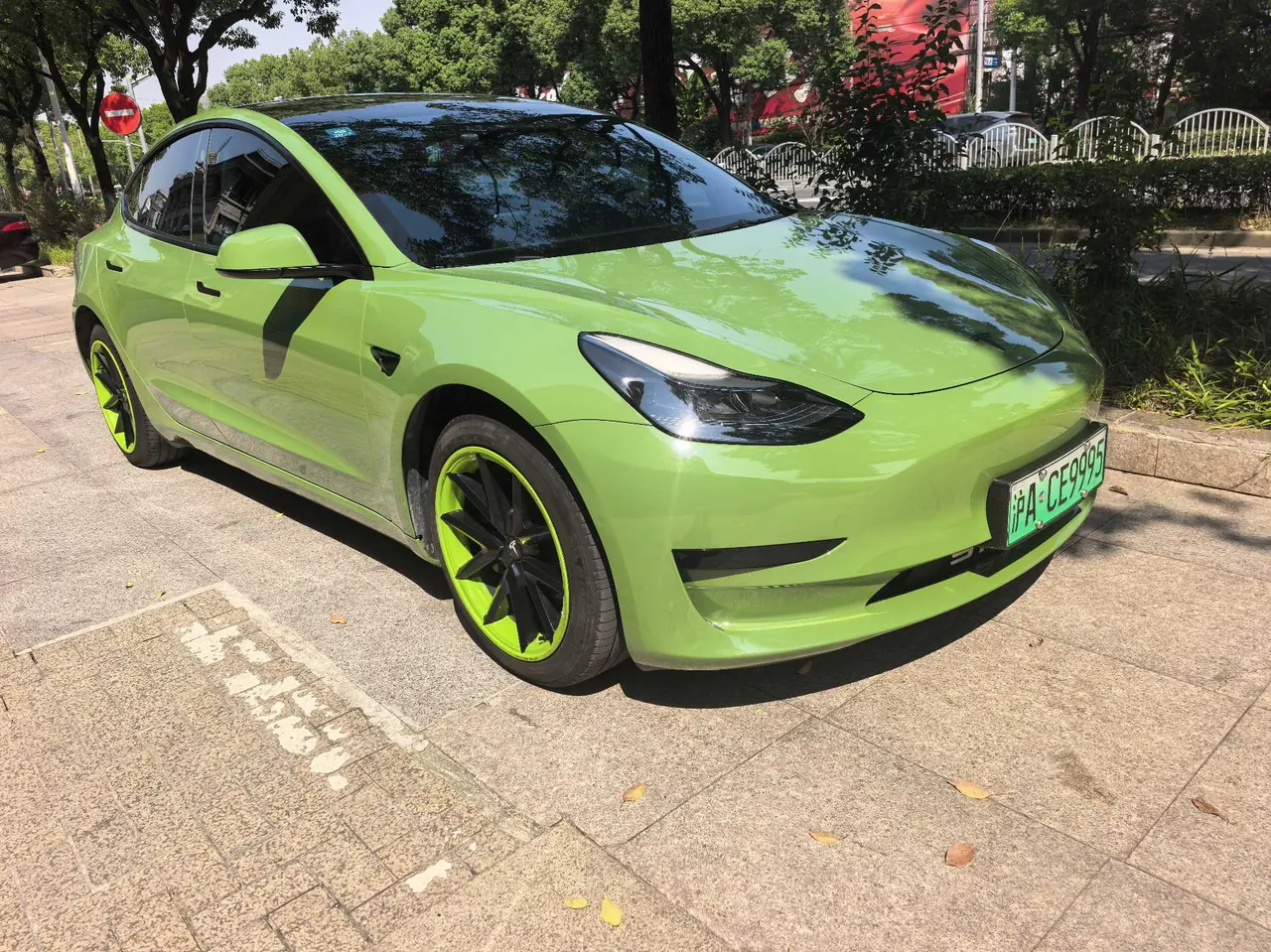 Tesla 2023 Model 3 Rejuvenation Edition Rear Wheel Drive Automatic Transmission 2