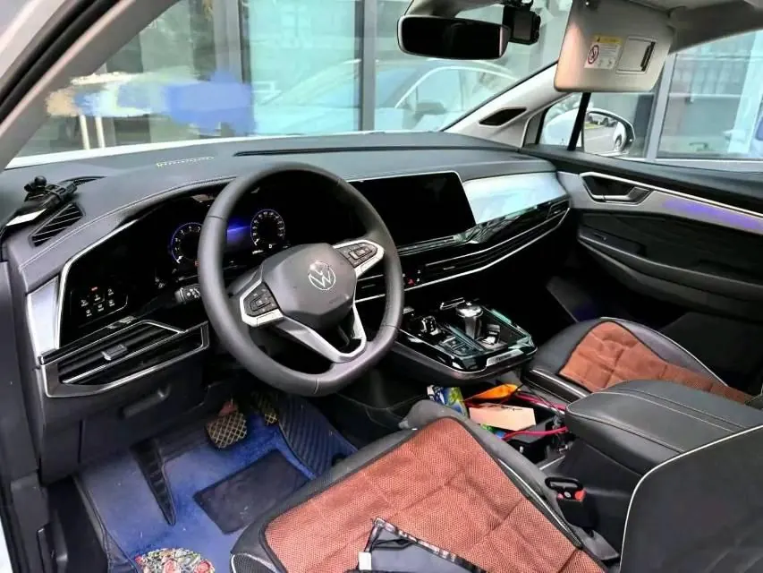 Volkswagen 2021 models of 2.0TSI 380TSI four-wheel drive luxury version of Pro automatic gear 2