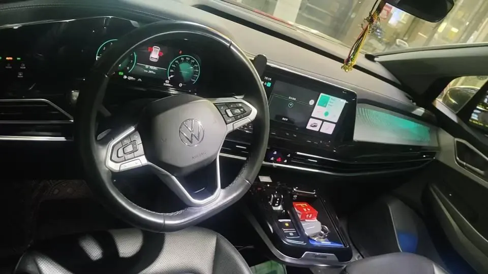 Volkswagen 2021 models of 2.0TSI 380TSI four-wheel drive luxury version of Pro automatic gear 5