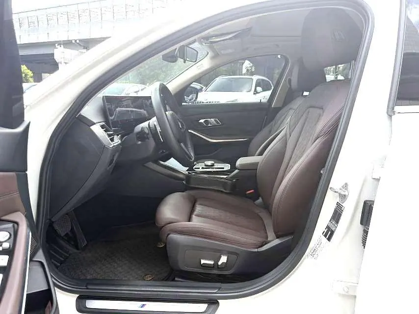 BMW 3 Series 2023 320Li 2.0T M Sports Suit Automatic Gear 5