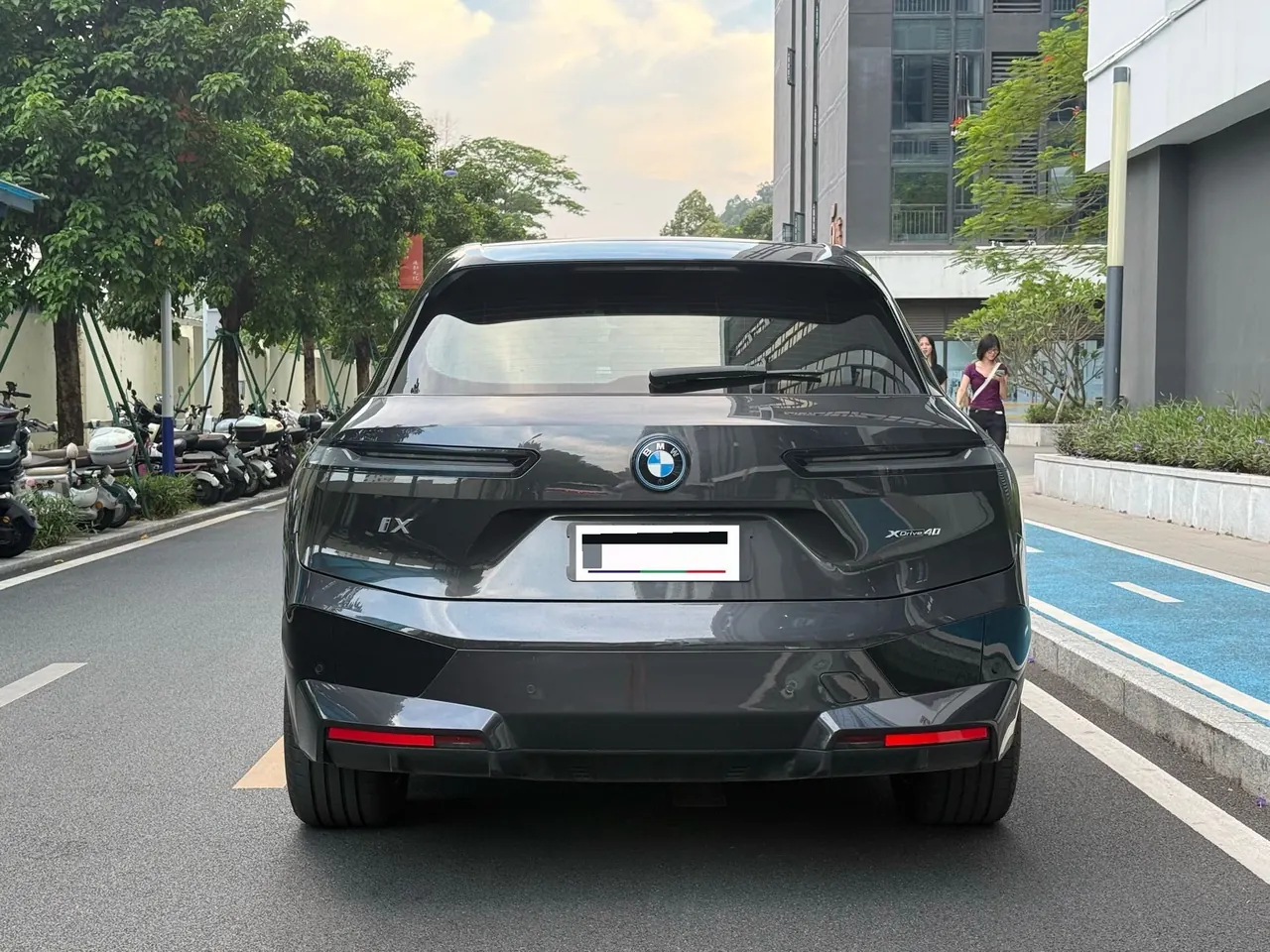 BMW iX (Imported) 2023 iX xDrive40 xDrive40 Automatic 4