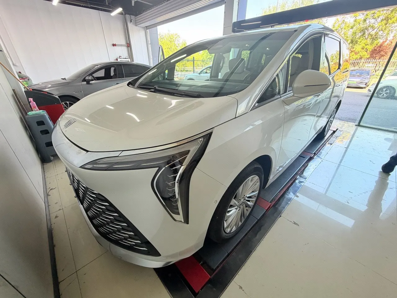 Open image lightbox: Buick 2023 Century 48V 2.0T Yunshi Edition 7-seat Automatic Gear