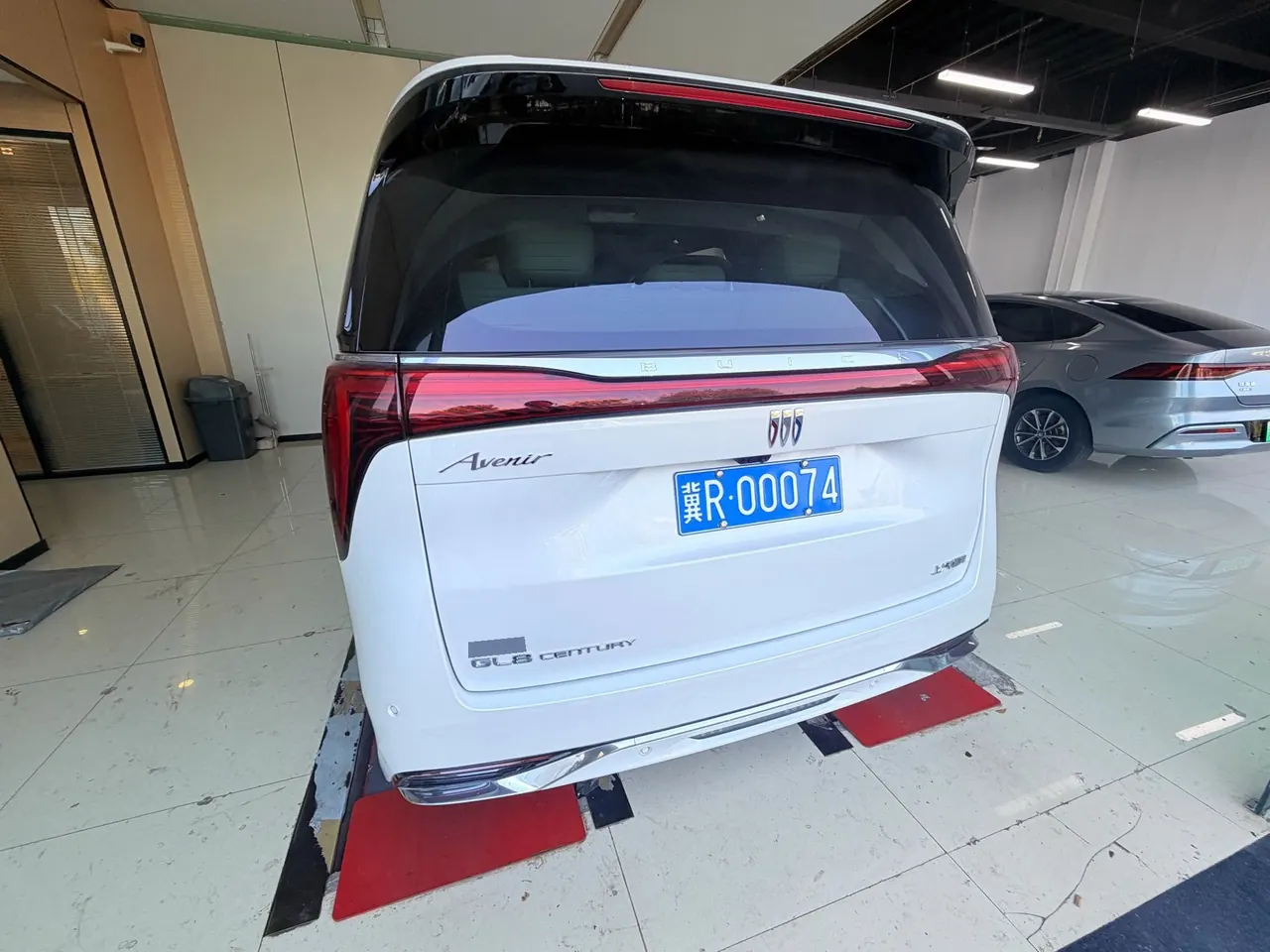 Buick 2023 Century 48V 2.0T Yunshi Edition 7-seat Automatic Gear 5