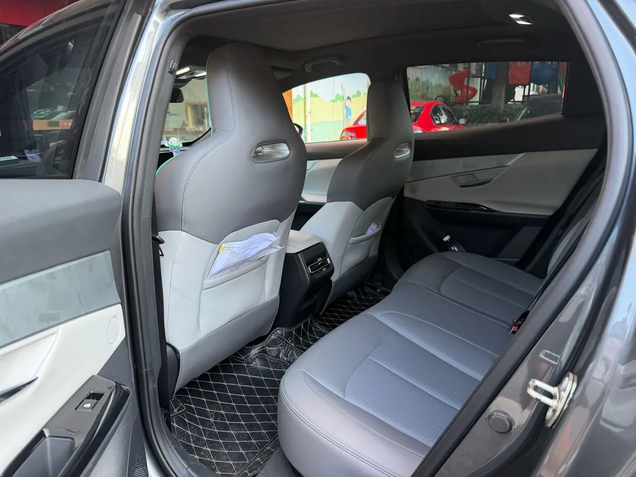 Chang 'an 2023 UNI-T 1.5T Premium Automatic Gear 9