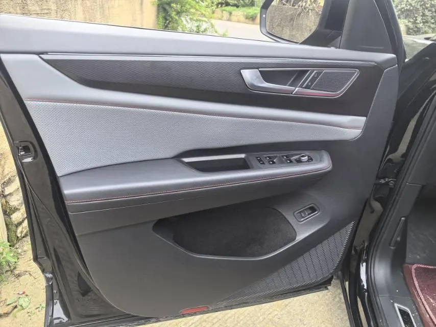 Volkswagen 2023 Tuang X 2.0TSI 380TSI Four-wheel Drive Deluxe Edition Automatic Gear 2