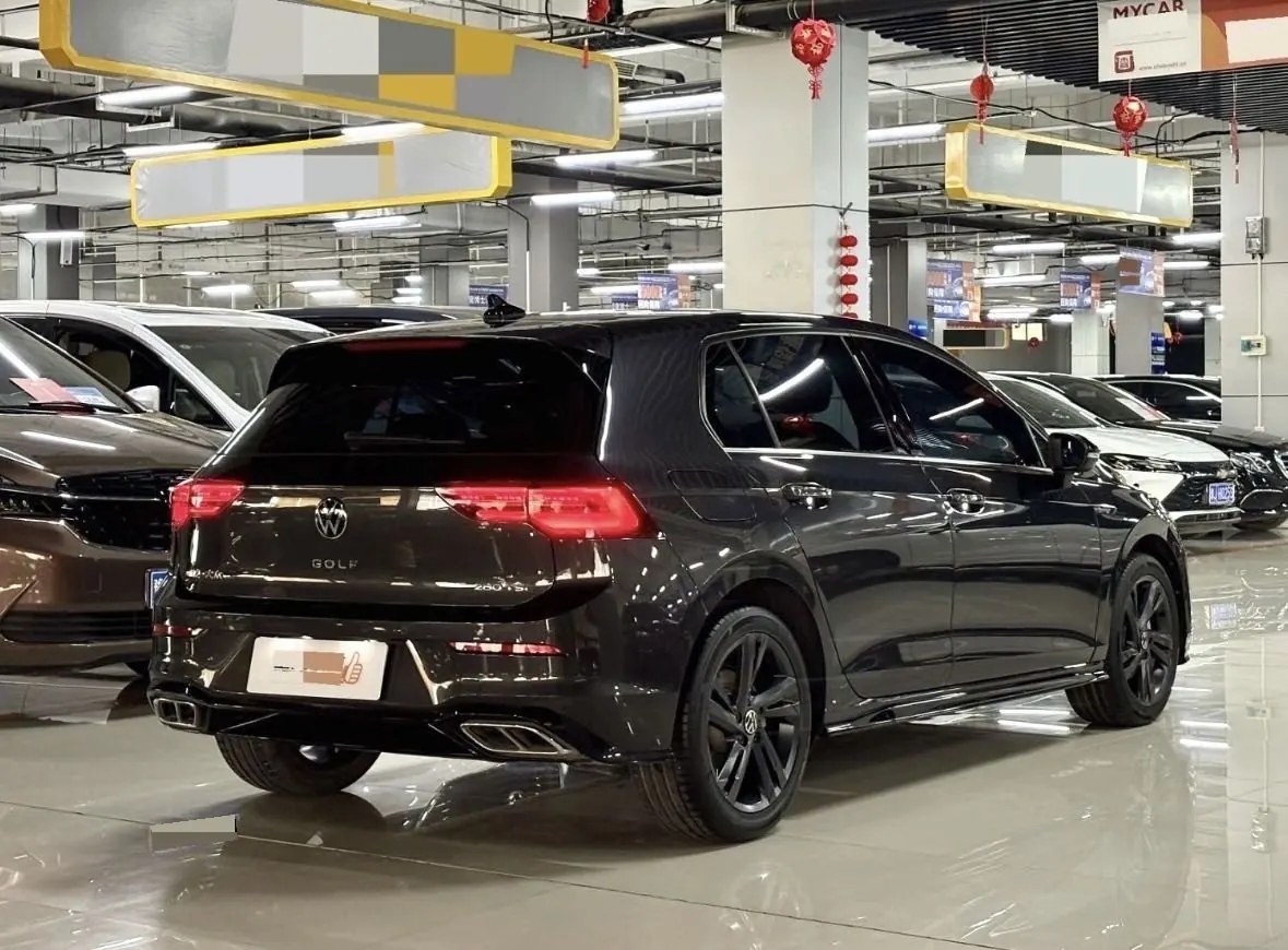 Volkswagen 2023 Golf 8 R-Line 1.4TSI 280TSI Automatic 8