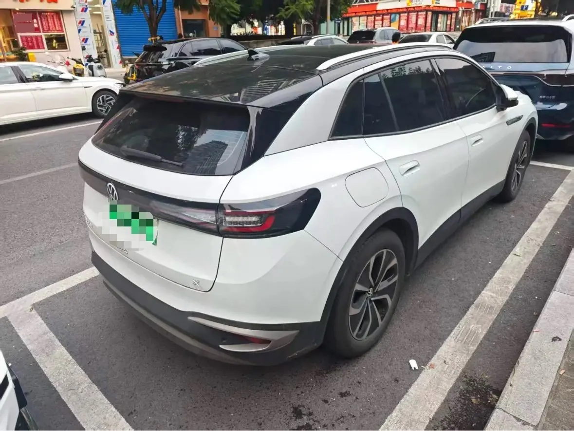 Volkswagen 2023 ID. 4 X Pure Smart Edition Automatic Gear 2