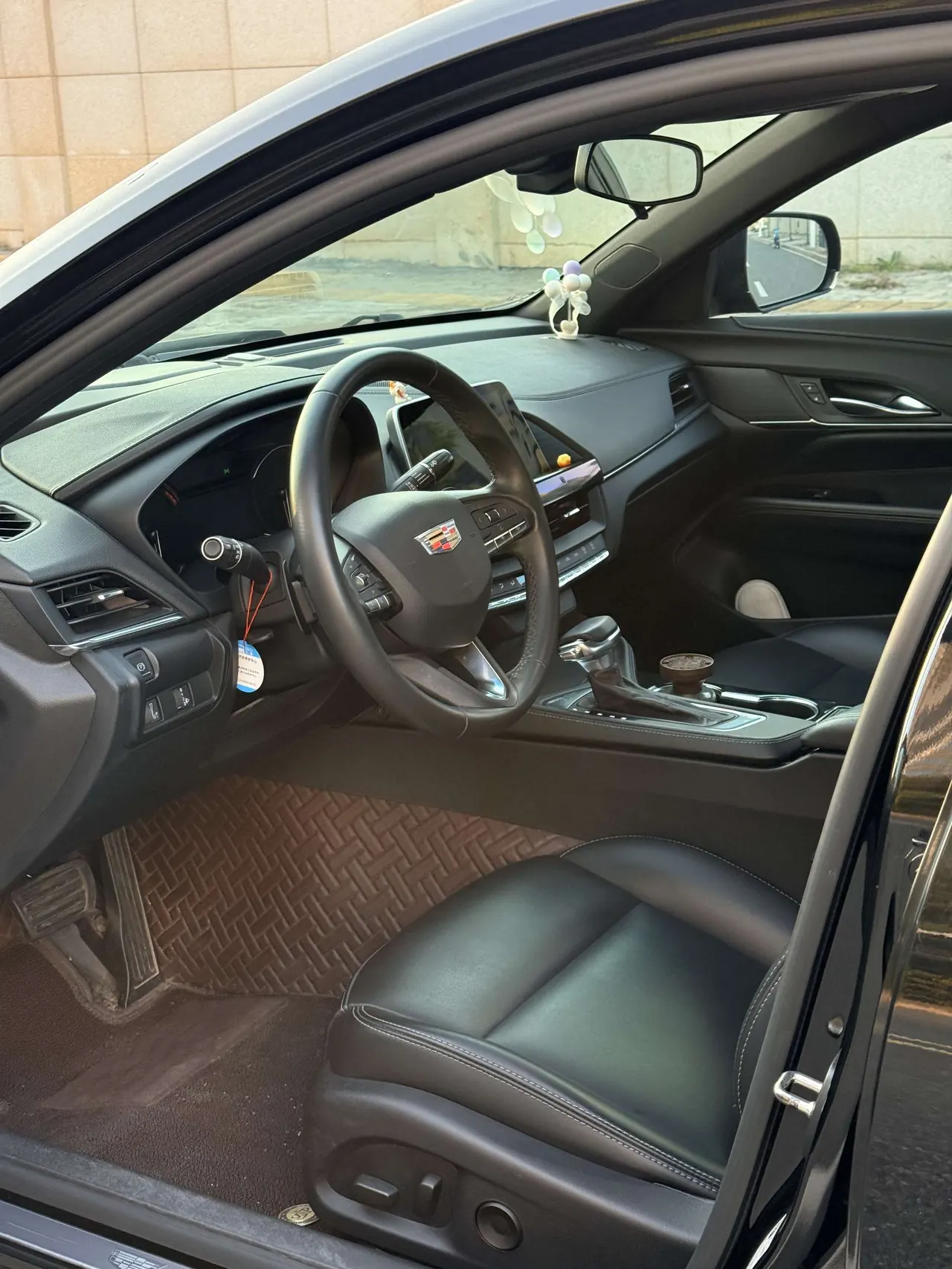 Cadillac 2021 CT4 2.0T 28T fashion (fashion) automatic gear 3