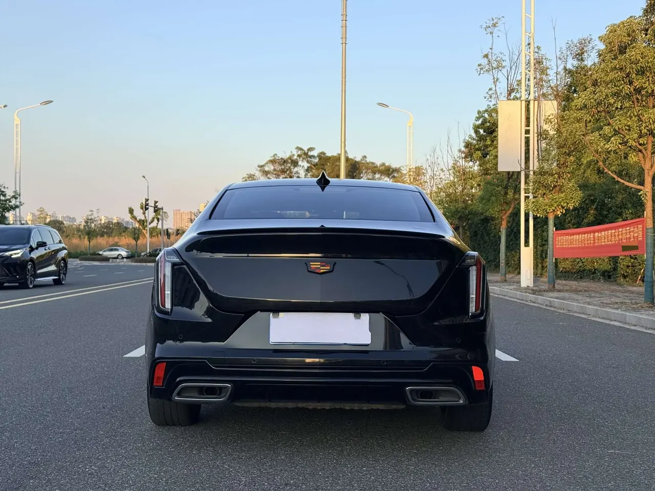 Cadillac 2021 CT4 2.0T 28T fashion (fashion) automatic gear 8