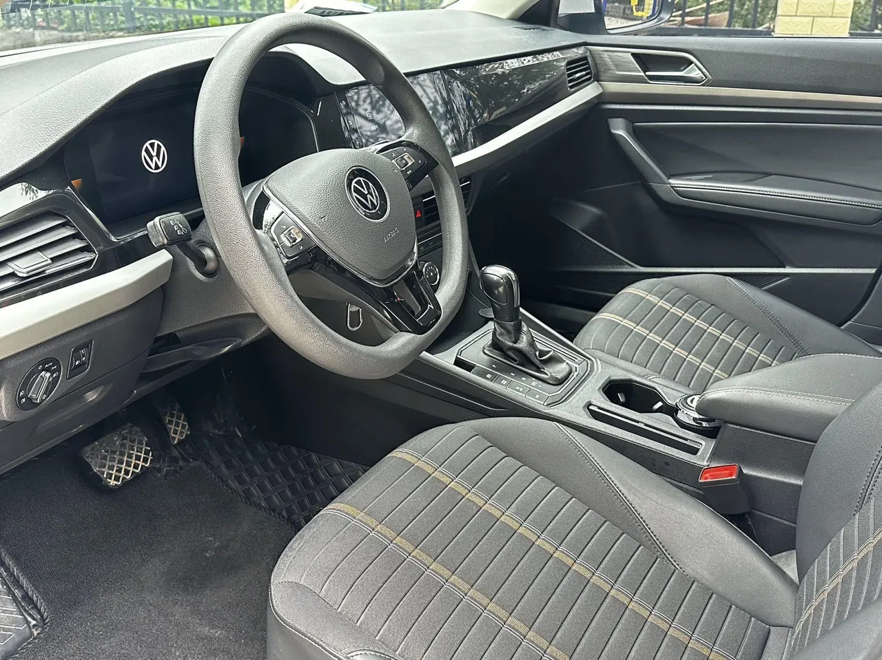 Volkswagen 2022 Lavida 1.4TSI 280TSI Comfort Edition Automatic Gear 3
