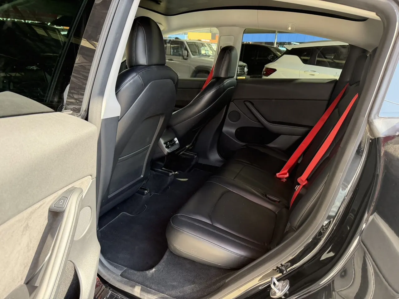 Tesla 2021 Model Y Standard Endurance Rear Drive Automatic Gear 3