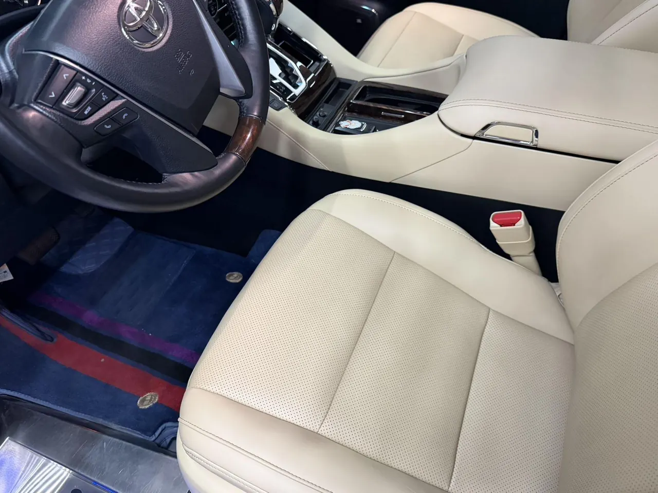Toyota Erffa (Imported) 2021 Erffa 2.5 Stepless Deluxe Edition Automatic Gear 6