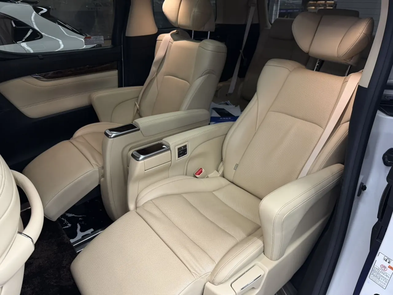 Toyota Erffa (Imported) 2021 Erffa 2.5 Stepless Deluxe Edition Automatic Gear 7