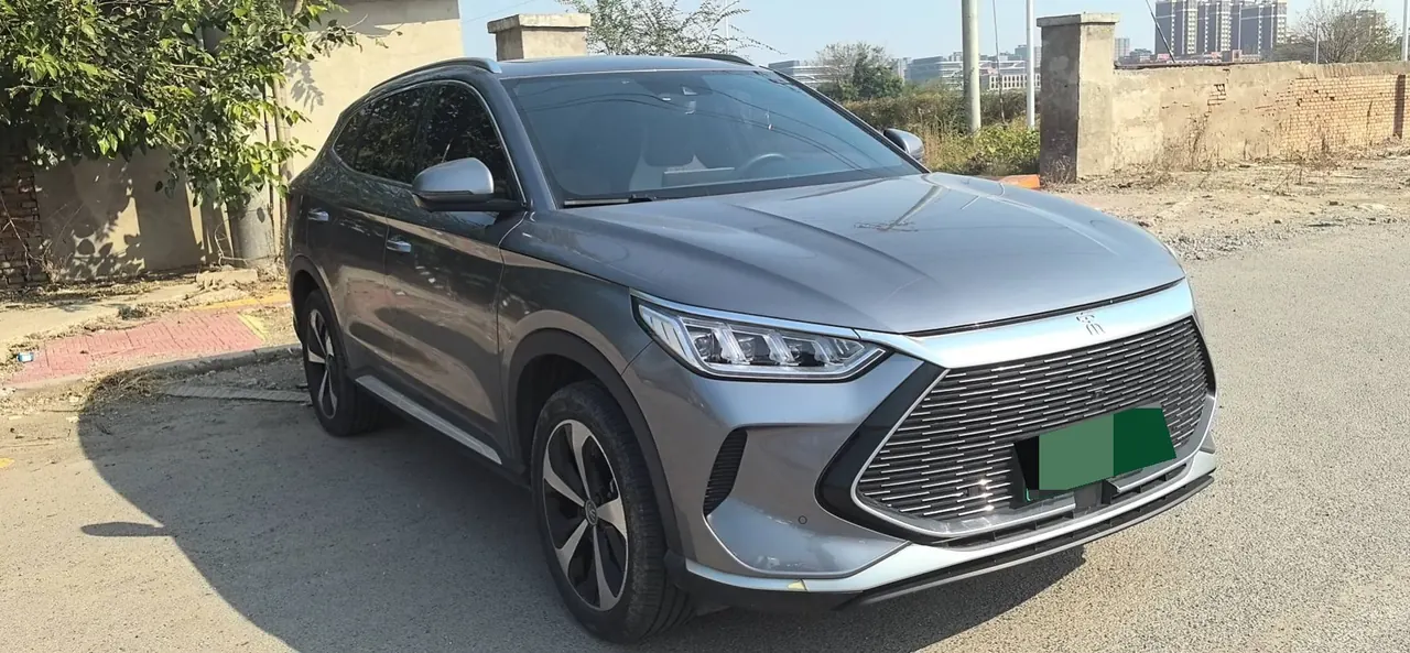 BYD Song PLUS New Energy 2021 Song PLUS DM-i 1.5 Stepless 51KM Honorable Automatic Gear 3