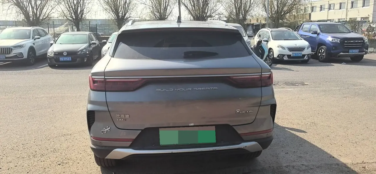 BYD Song PLUS New Energy 2021 Song PLUS DM-i 1.5 Stepless 51KM Honorable Automatic Gear 6