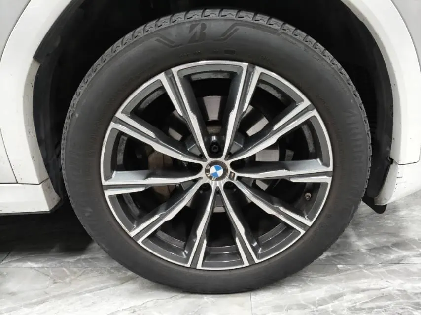 BMW X6 (Imported) 2021 X6 xDrive30i 2.0T M Sports Suit Automatic Gear 7