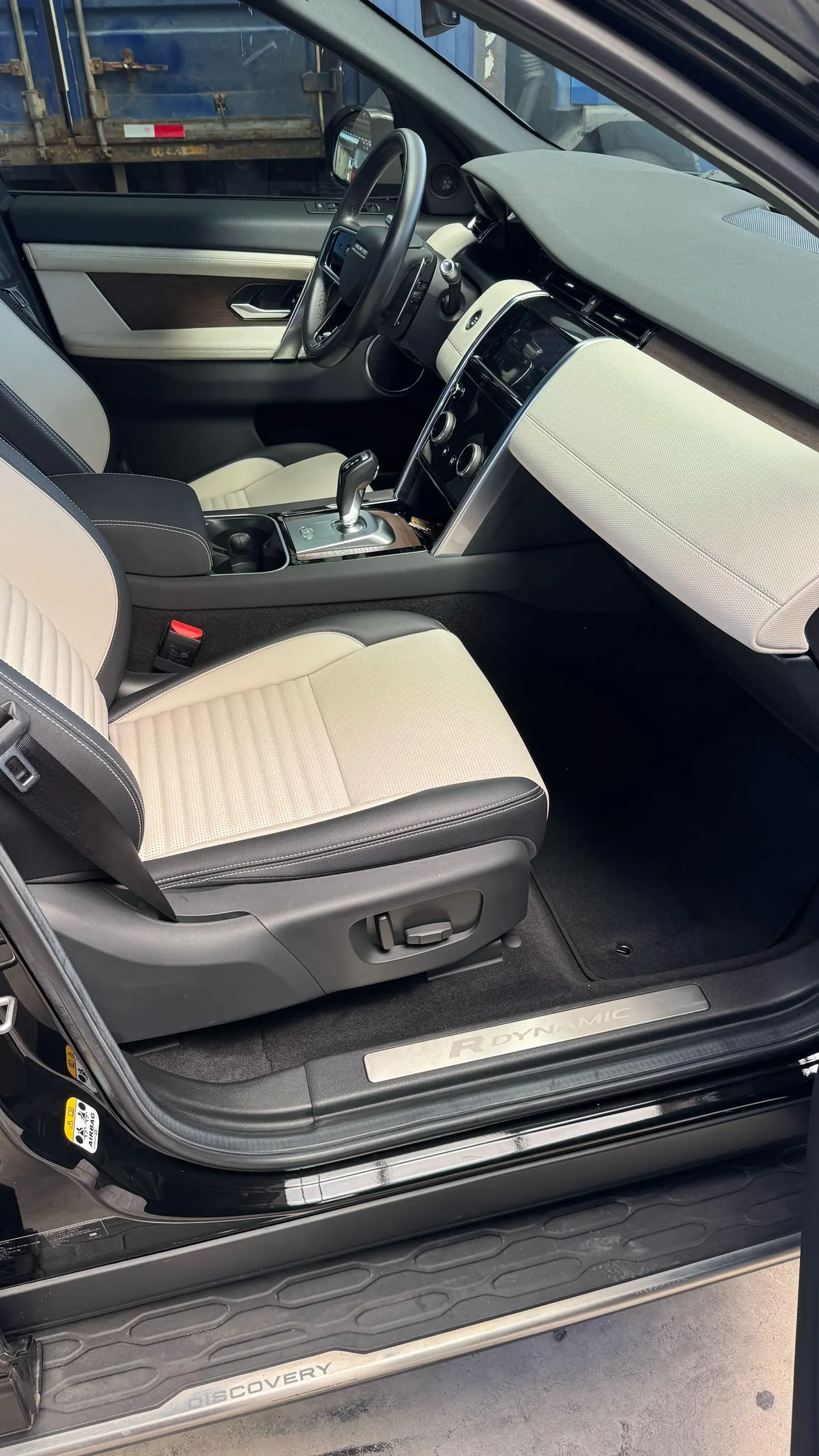 Land Rover 2022 Discovery Sports Edition 48V 2.0T 249PS R-Dynamic S Performance Edition Automatic Gear 7