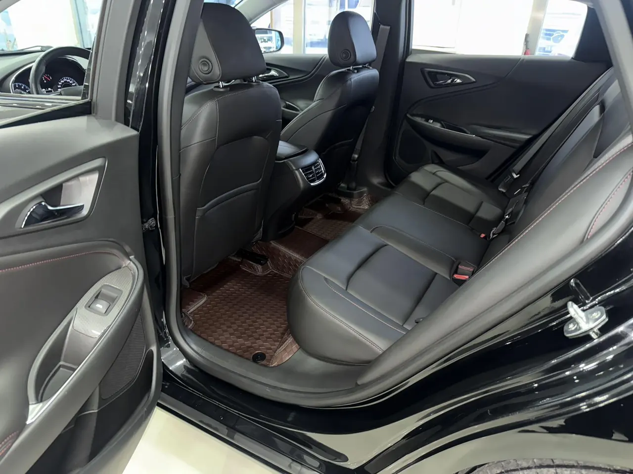 Chevrolet 2022 Meridian XL 2.0T Redline 550T Sharp Edition Automatic Gear 6