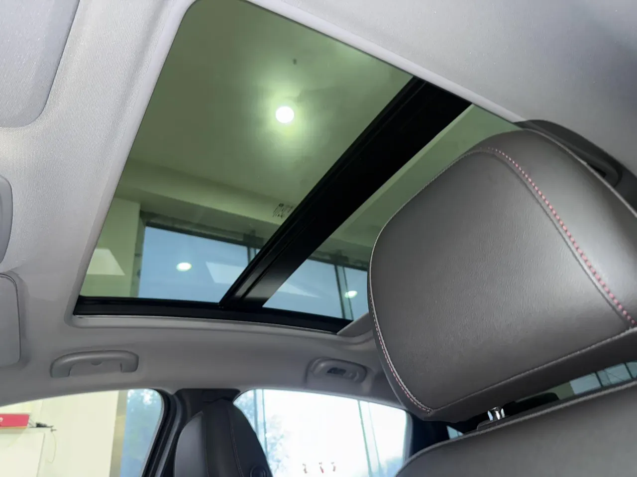 Chevrolet 2022 Meridian XL 2.0T Redline 550T Sharp Edition Automatic Gear 9