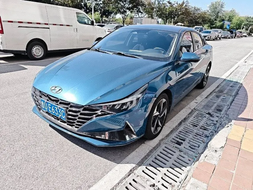 打开图片灯箱:Hyundai 2021 Elantra -3-compartment 1.5 stepless LUX premium automatic gear