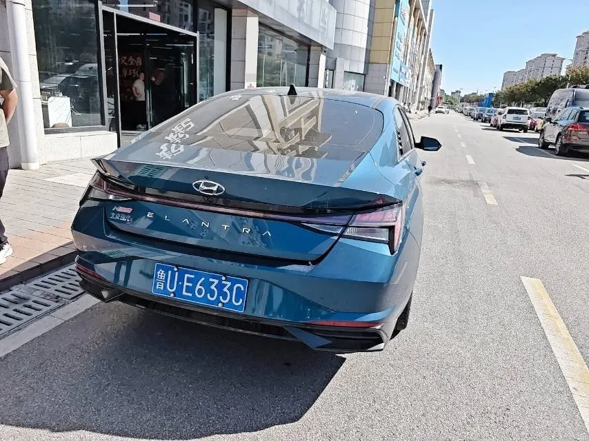 Hyundai 2021 Elantra -3-compartment 1.5 stepless LUX premium automatic gear 9