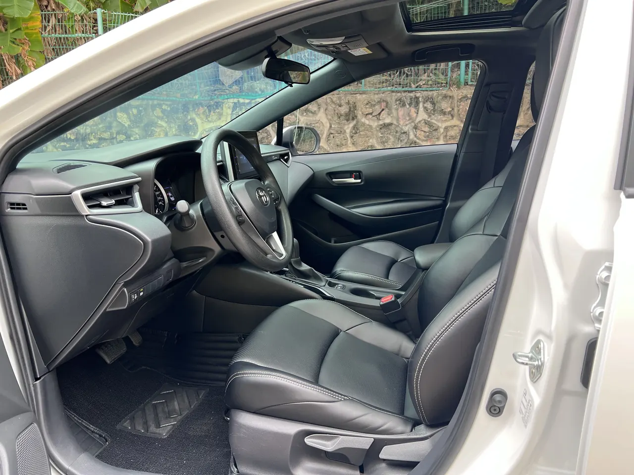 Toyota 2022 Lei Ling 1.2T Stepless 185T Deluxe Automatic Gear 4