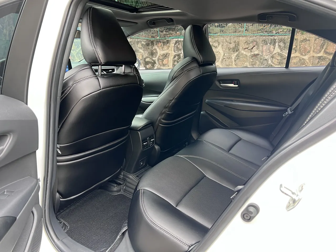 Toyota 2022 Lei Ling 1.2T Stepless 185T Deluxe Automatic Gear 5