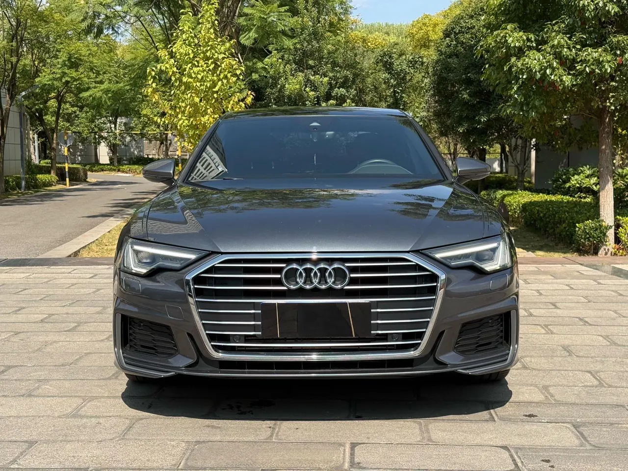 Audi 2021 A6L 2.0TFSI 40TFSI Deluxe Dynamic Automatic 3