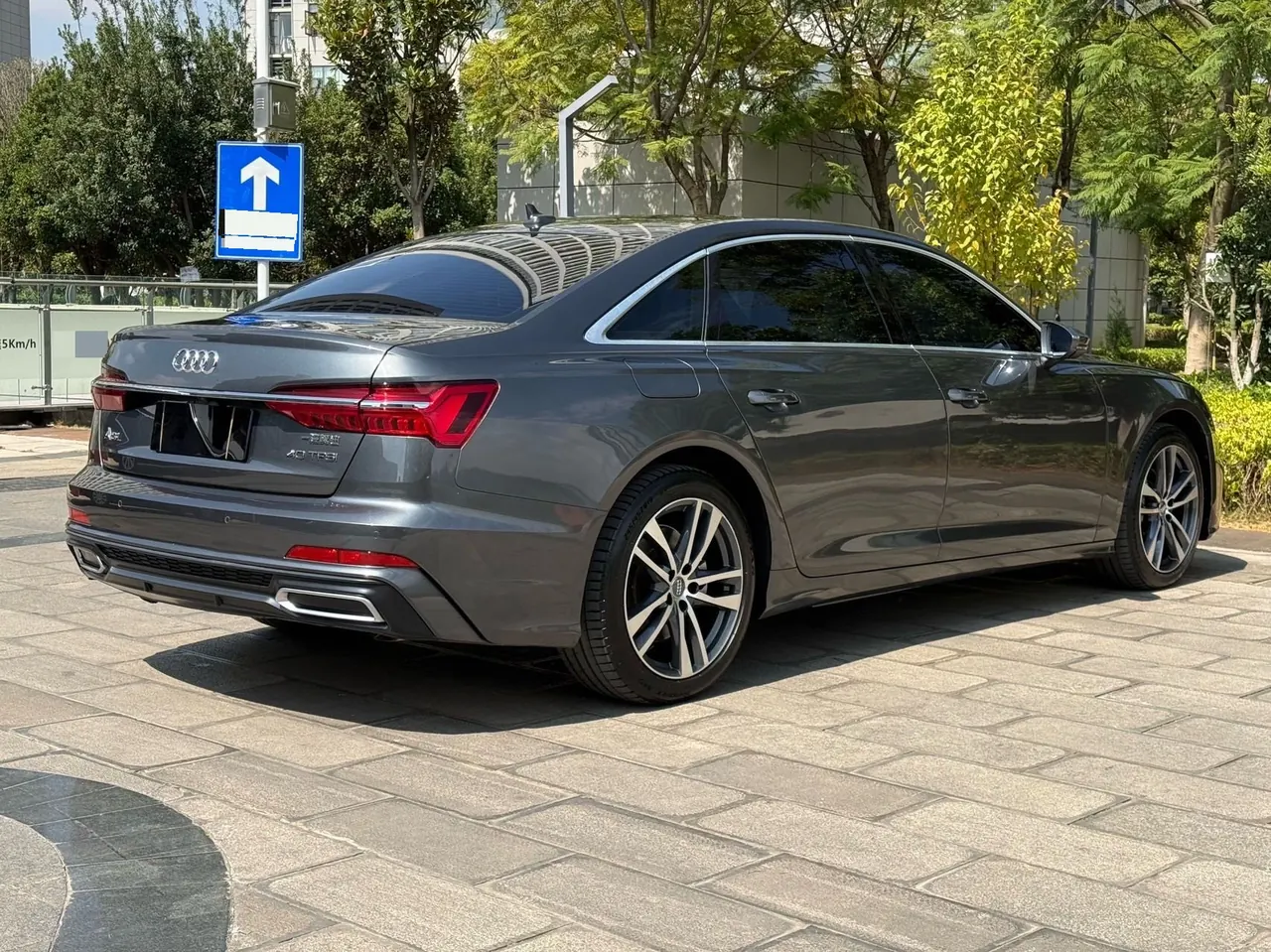 Audi 2021 A6L 2.0TFSI 40TFSI Deluxe Dynamic Automatic 9