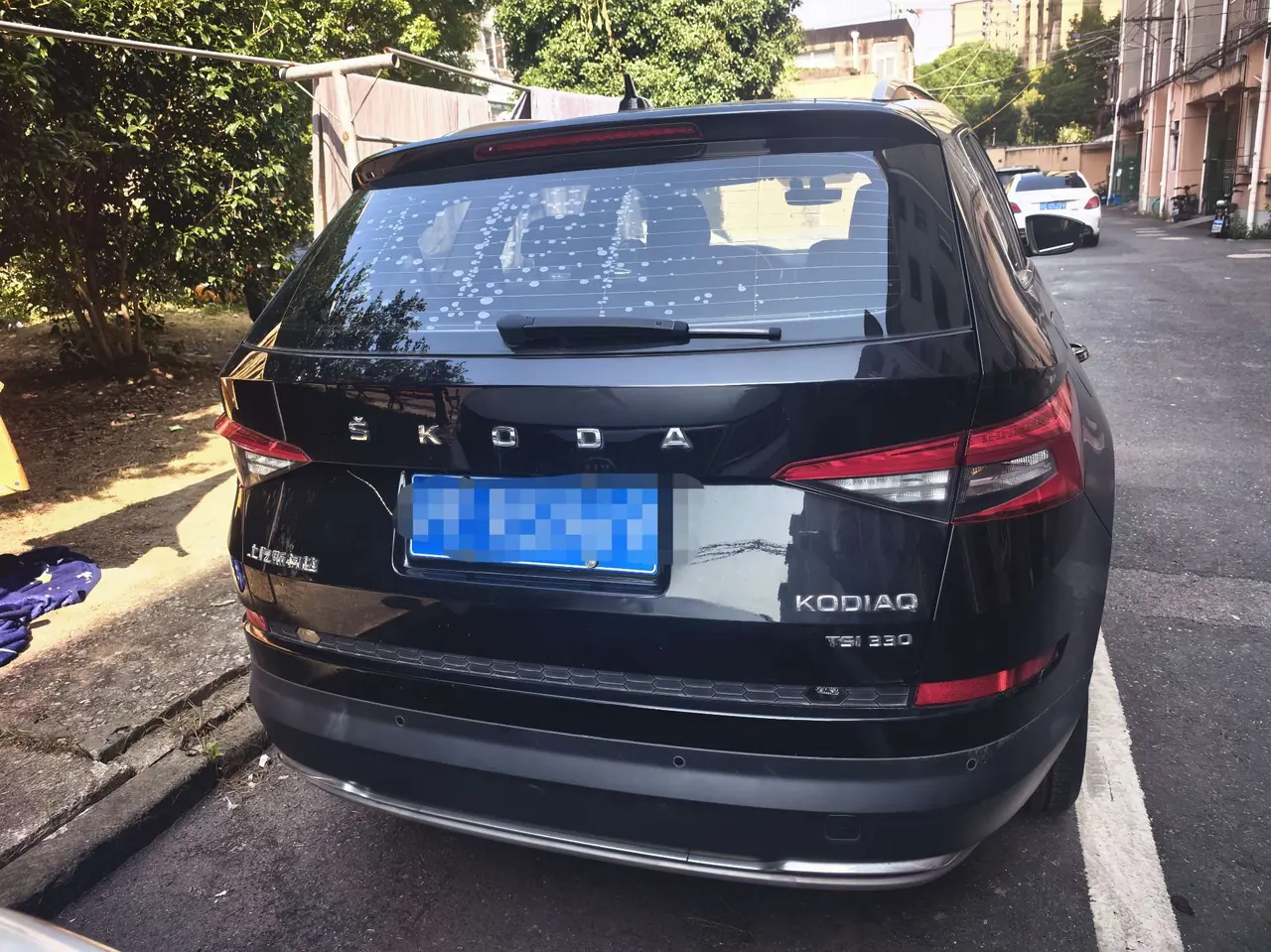 Skoda 2020 Kodiak 2.0TSI TSI 16500.00g Drive Deluxe Premium Edition 7-seat Automatic Gear 4