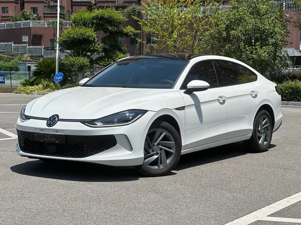 Open image lightbox: Volkswagen 2022 Ling Du L 1.4TSI 280TSI Cool Hot Edition Automatic Gear