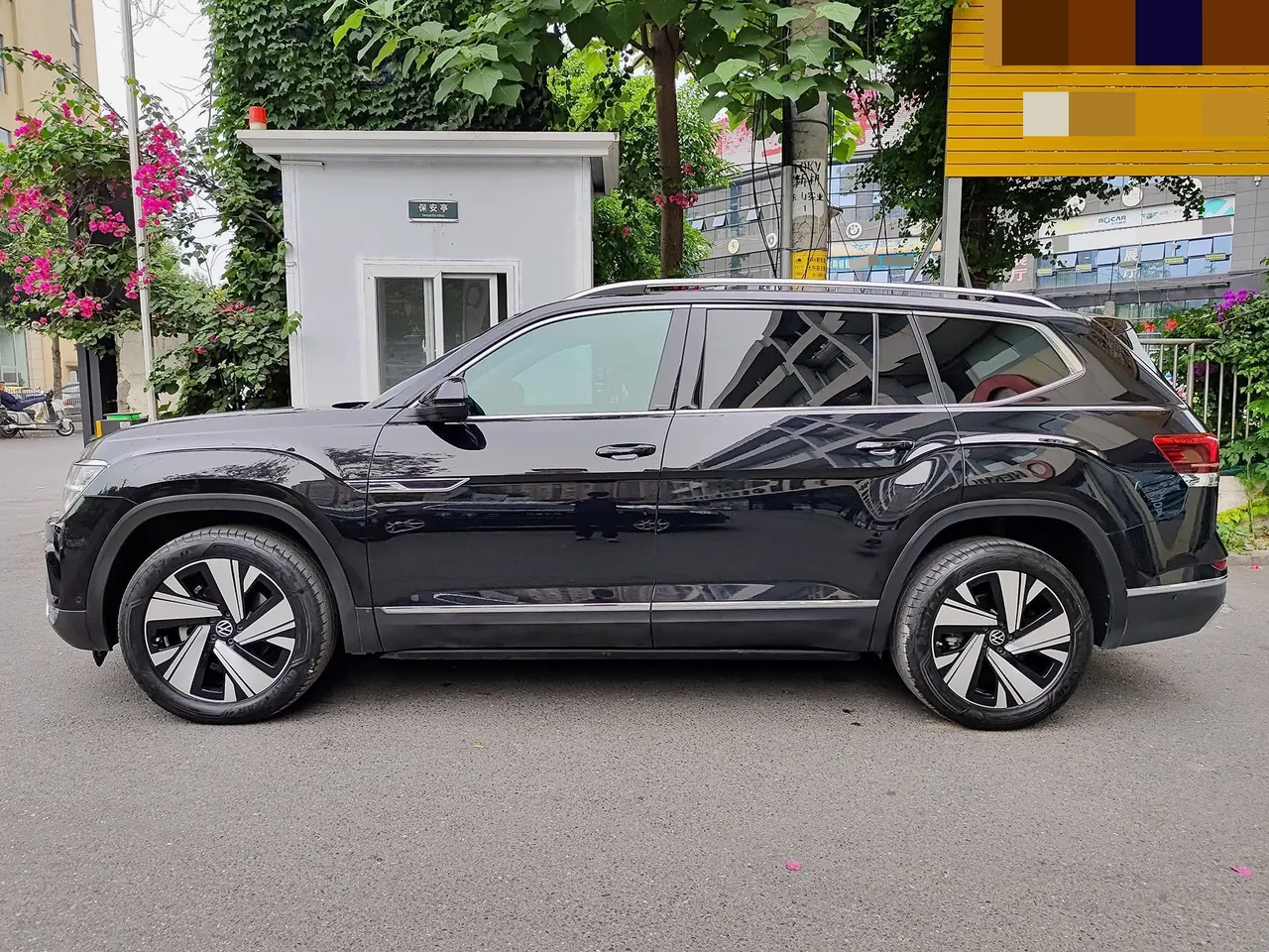 Volkswagen 2025 Tuang Pro 2.0TSI 450TSI Four-wheel Drive Exploration Edition Automatic Transmission 2