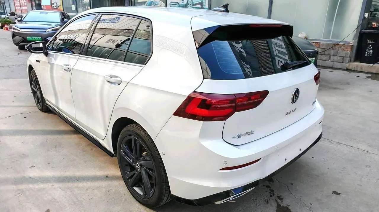 Volkswagen 2021 Golf 8 R-Line 1.4TSI 280TSI Automatic 9