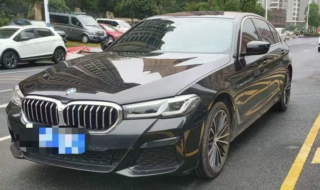 Open image lightbox: BMW 5 Series 2022 530Li 2.0T Leading M Sports Suit Automatic Gear