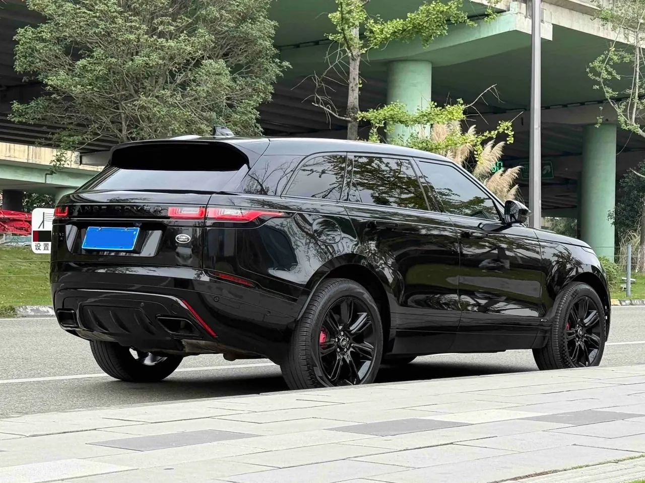 Land Rover Range Rover Star Vein (Imported) 2021 Range Rover Star Vein 2.0T P250 Black Collector's Edition Automatic Gear 17