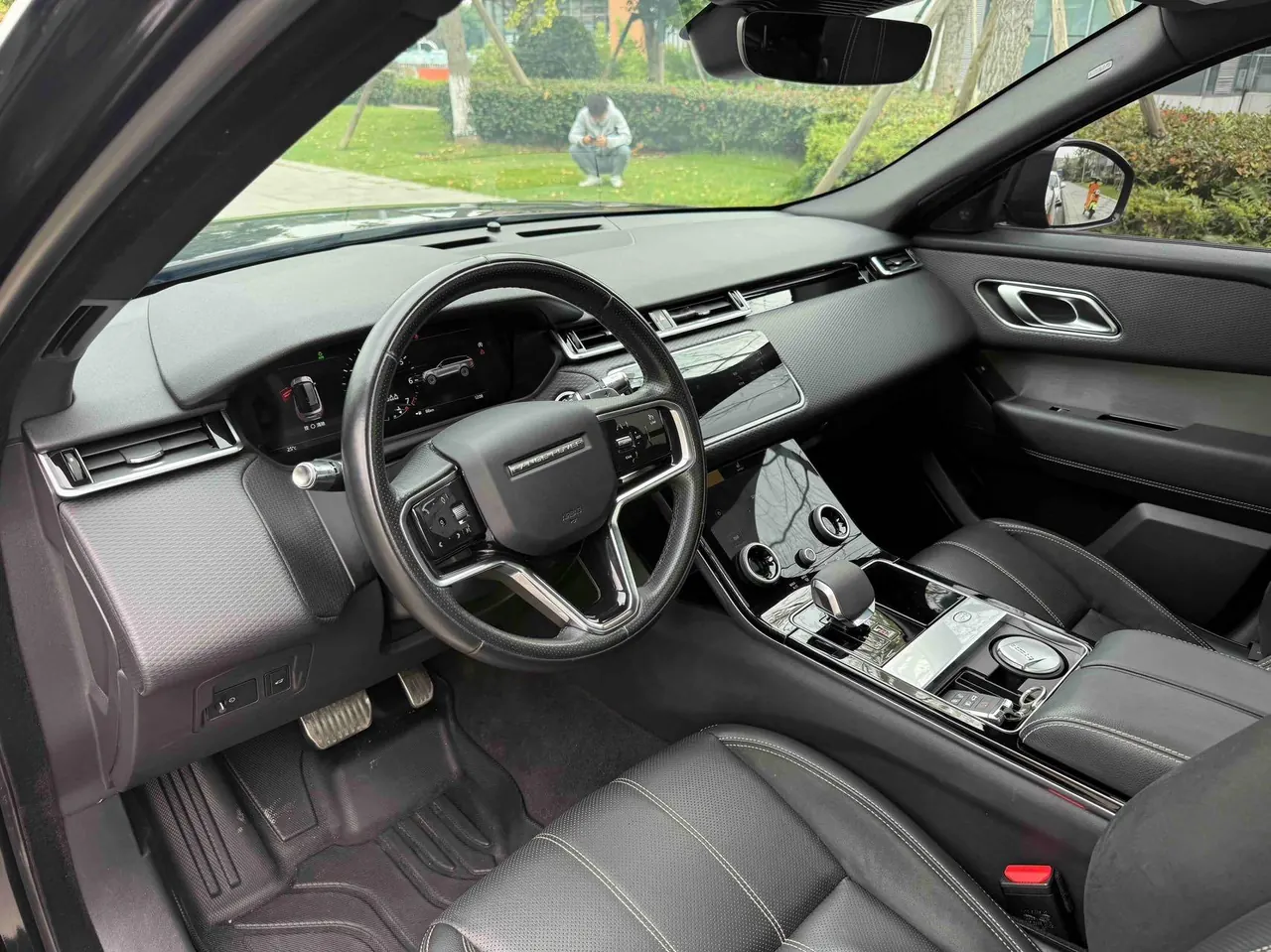 Land Rover Range Rover Star Vein (Imported) 2021 Range Rover Star Vein 2.0T P250 Black Collector's Edition Automatic Gear 5